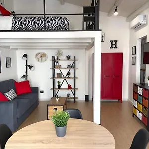 Loft Mercede Al Capo , Palermo Italia